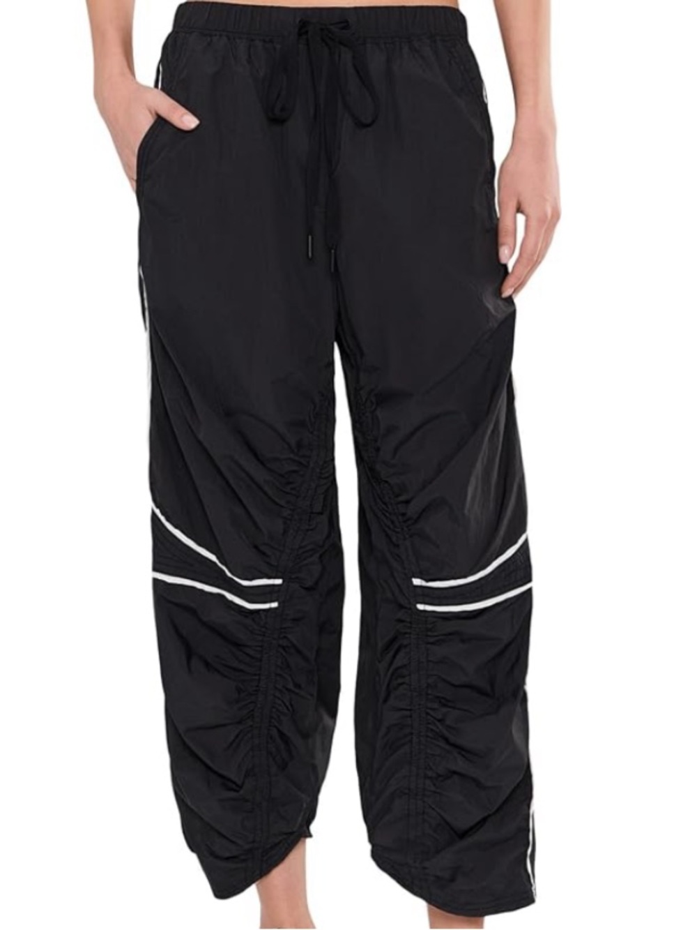 FREE PEOPLE! Starlight Pant in Large! Worn 1x, no flaws! Black/White flattering!